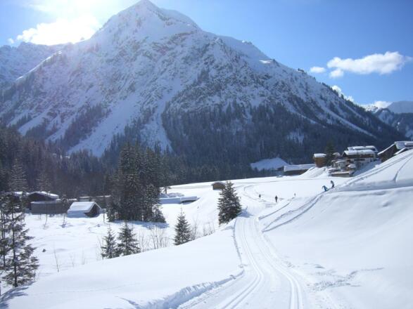 Loipe &amp; Winterwanderweg in Bödmen