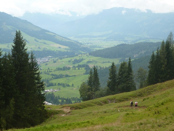 Abstieg unterhalb der Lechner Alm
