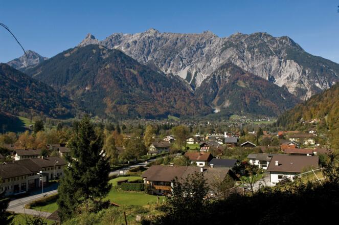 Ausblick vom Gaueserwaldweg nach Gantschier