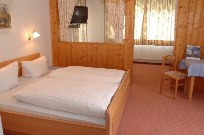 Großes Doppelzimmer