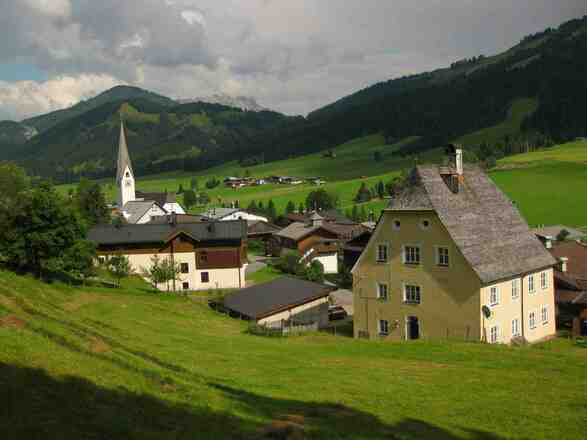 Wieder zurück im Dorf St. Jakob in Haus - Panoramarundweg