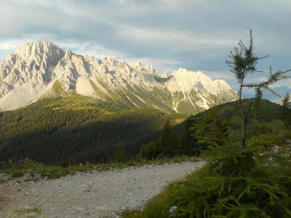 Salendo verso il rifugio P.F. Calvi