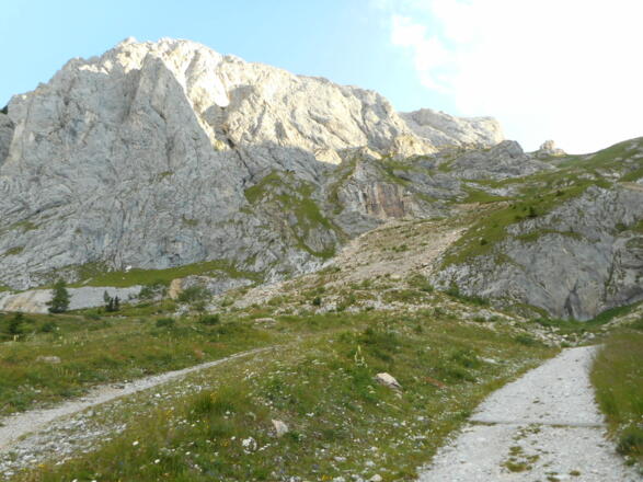 Salendo verso il rifugio P.F. Calvi