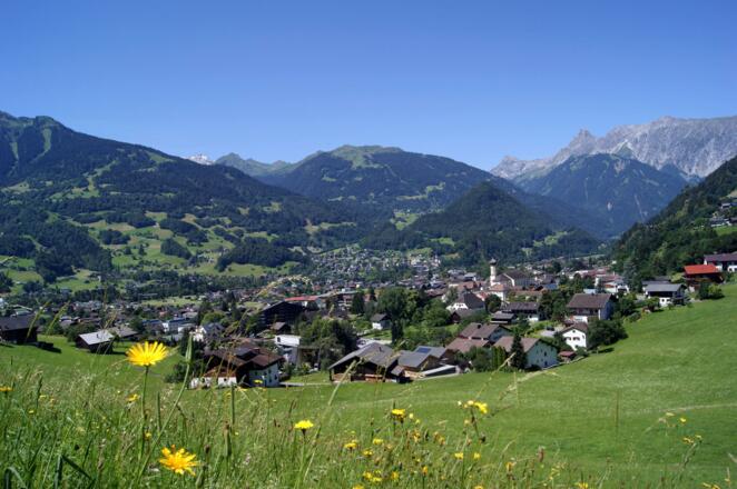 Ausblick vom Hofweg auf Schruns-Tschagguns