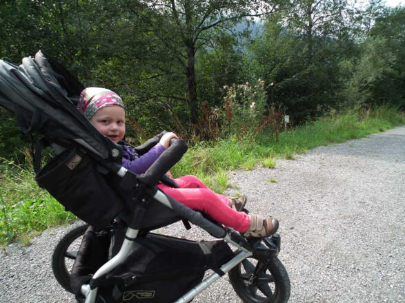 Kinderwagentauglicher Weg