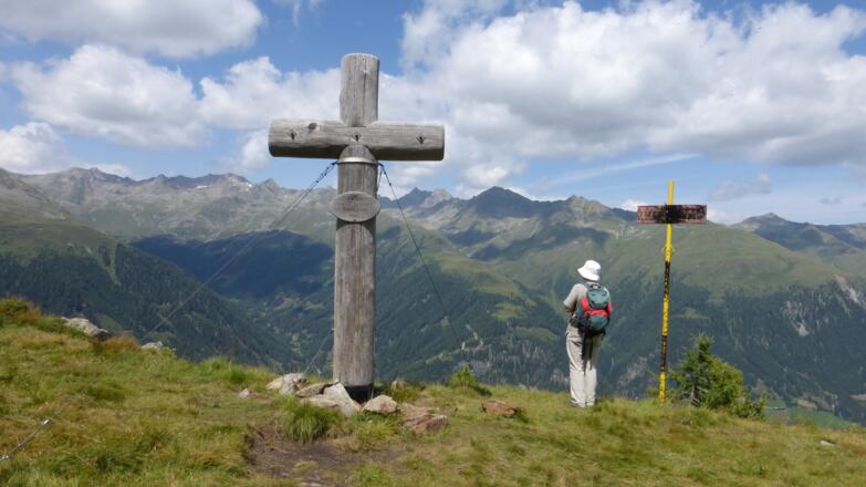 am Wetterkreuz; Blick in die Lasörlinggruppe