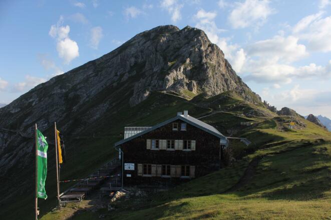 Nördlinger Hütte mit Reitherspitze