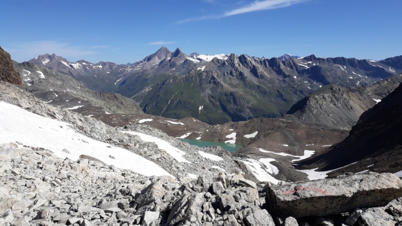 Aufstieg zum Lenksteinjoch; Röt- und Dreiherrenspitze, Großvenediger, davor der Panargenkamm
