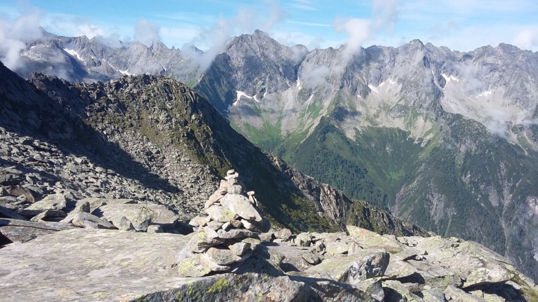Im Popbergkar. Blick auf den Zillertaler Hauptkamm.