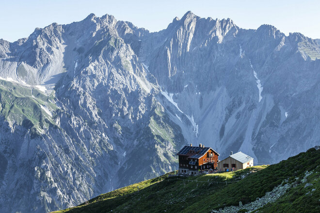 Kaltenberghütte (c) Lucas Tiefenthaler / Vorarlberg Tourismus