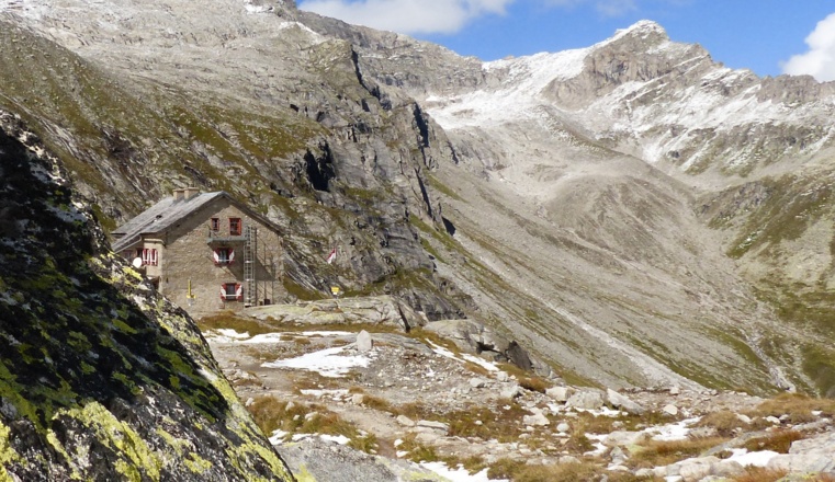 Die Richterhütte in den Zillertaler Alpen.