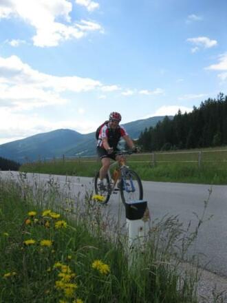 Nach der "Seitenalm" , kurz vor der Abzweigung Fagerstraße