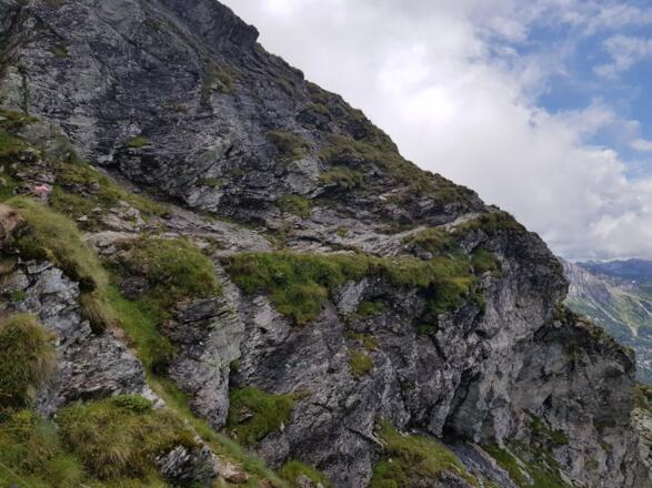 Seilversicherte Passage am Hochwurzen Höhenweg zu den Giglachseen