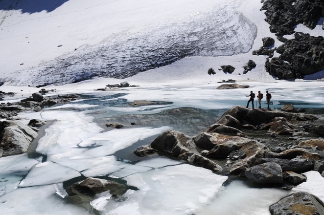 Gletschersee unterhalb des Aperen Turms