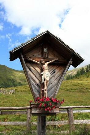 Wegkreuz am Weg zur Glettnalm