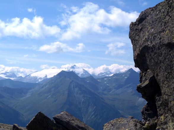 Ruthnerhorn 3358 m im Süden