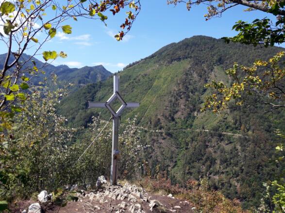 Beisteinmauer - Kreuz 632m