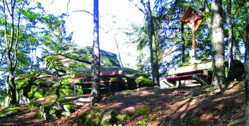 Weltstein im Herbst