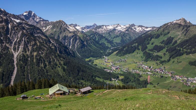 Blick auf Alpe Kuhgehren