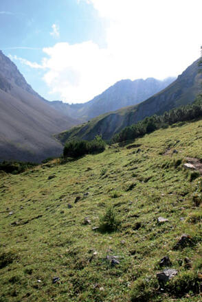 Salarueltal: Korridor aus Gras und Stein