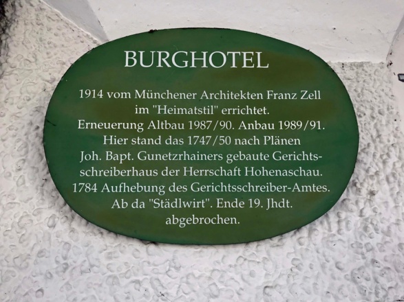 Historisches Schild Haus Burg