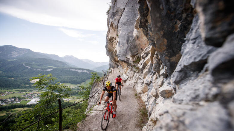 Ein weiteres Highlight der Gravel Bike Tour - die Fahrt durch die Ewige Wand