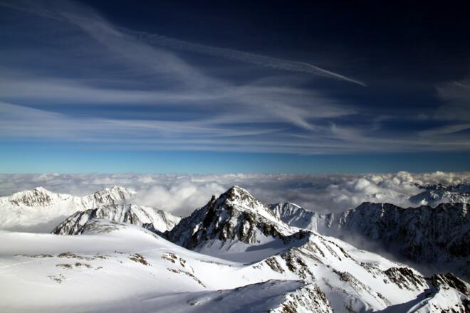 Blick nach Nordosten zur Rotgrubenspitze und ins Inntal