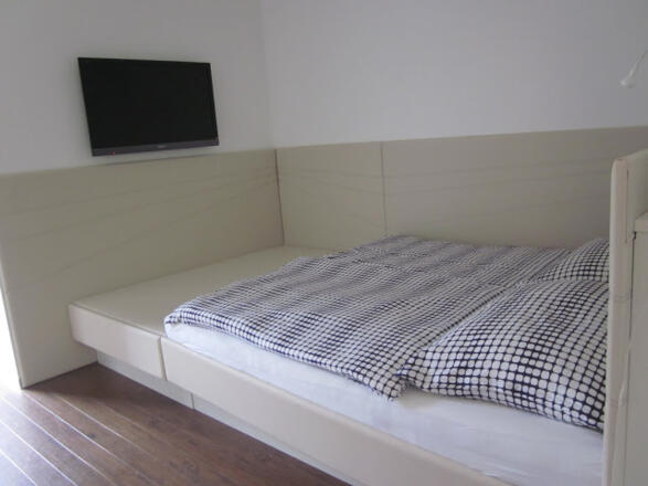 Schlafzimmer 4