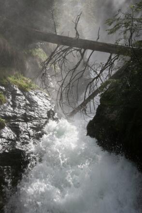 Aussicht von der Holzbrücke am Unteren Riesachwasserfall