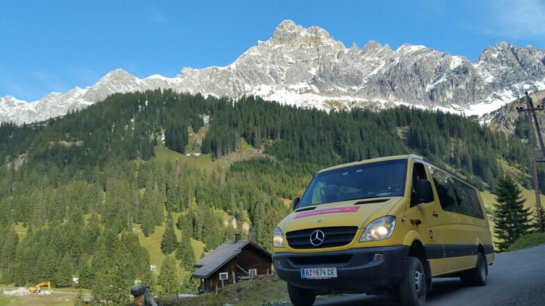 Wanderbus im Rellstal