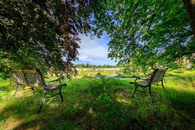 Ruhebänke Klostergarten