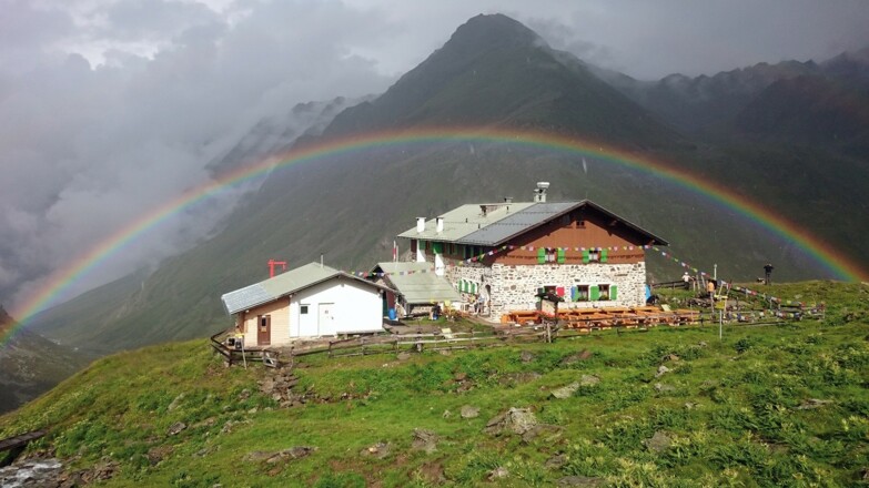 Der Regenbogen über dem Gleirschtal.