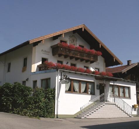 Fischerwirt-Haus-01
