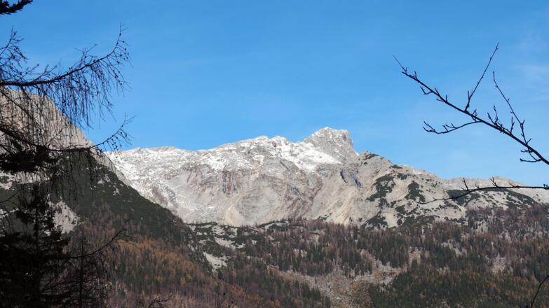 Teufelsmauer 2185m von der Hütte gesehen