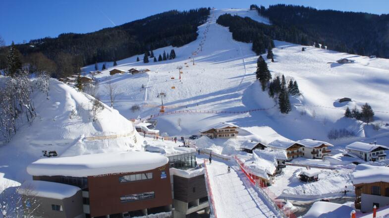 Skizentrum Tunnel zum Reizegg
