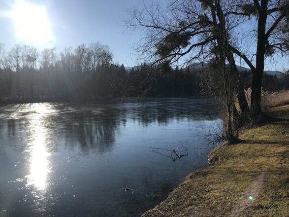 Winterspaziergang zum Reischenharter See 10 Minuten Fußweg