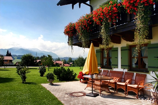 Haus mit Terrasse