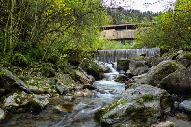 Rellsbach mit alter Illbrücke