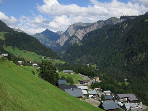 Sonntag mit Haus Walserstolz