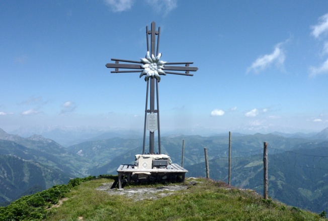 Frauenkogel 2424 m.