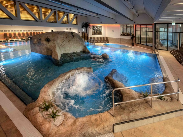 Fels Lagune Chiemgau Thermen