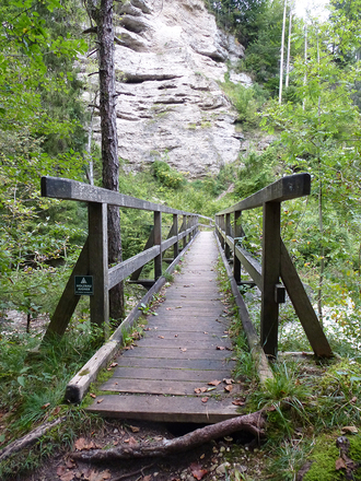 Holzsteg an der Mündung Krumme Steyrling und Steyr