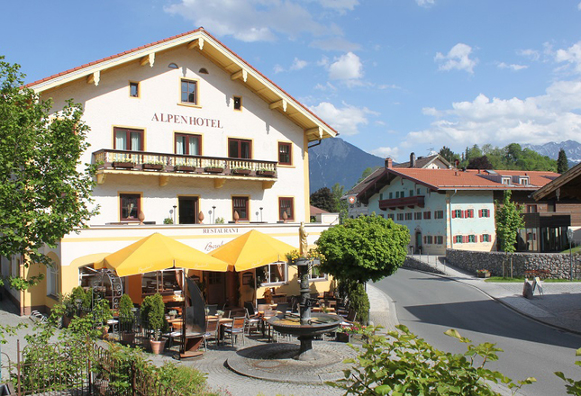 Hotel-Restaurant Bernhard´s mit Seebacherhaus