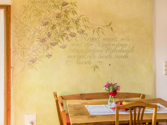 BeimDanner_bernadette_wandmalerei