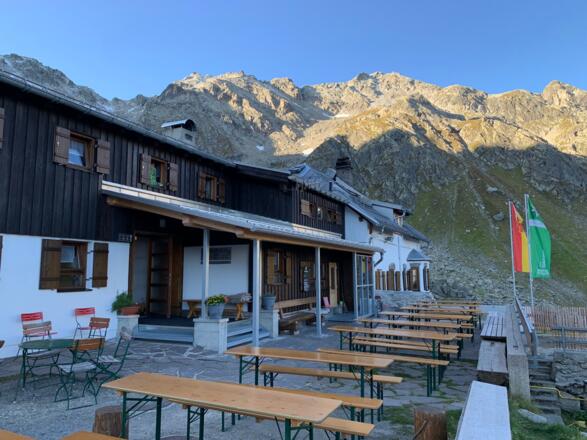 Angekommen bei der Tübinger Hütte