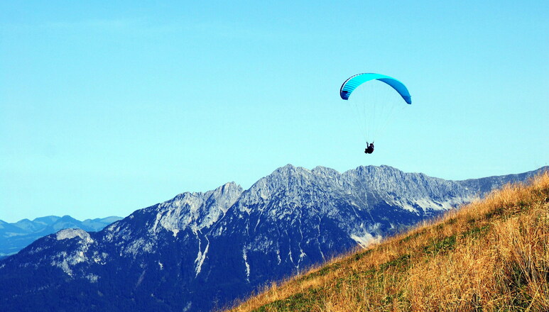 Paragleiter mit Scheffauer