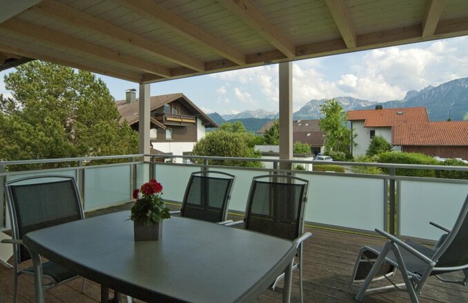 Balkon mit Bergpanorama-Blick