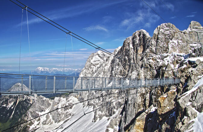 Die Hängebrücke am Dachstein-Gletscher