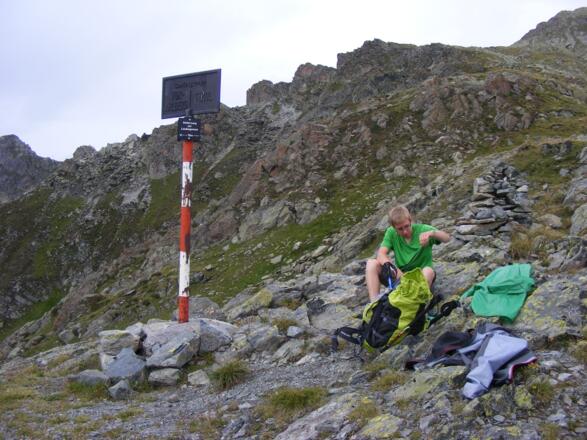 das Valschavierjoch markiert die Landesgrenze zwischen Vorarlberg und Tirol