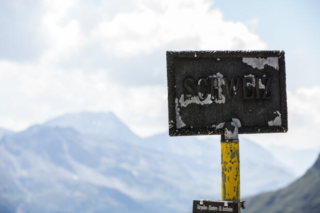 Grenzschild auf dem Schmugglerpfad
